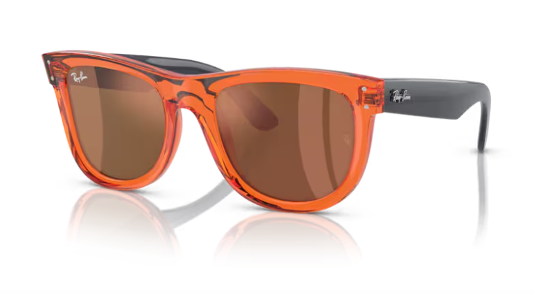 Modelo relacionado y/o destacado: Ray Ban Wayfarer Reverse RB 0502S-6712GM. La Óptica Online 